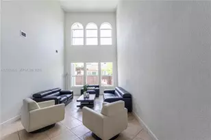 10873 NW 71st St, Doral, FL 33178 - Photo 11