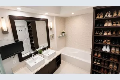 5300 NW 87th Ave #915, Doral, FL 33178 - Photo 11