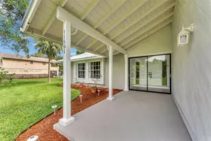 11501 SW 3rd St, Plantation, FL 33325 - Photo 13