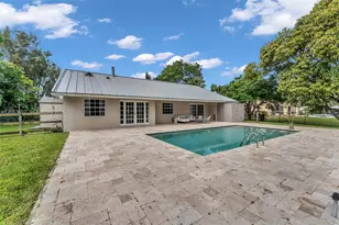 11501 SW 3rd St, Plantation, FL 33325 - Photo 9