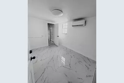 1237 NW 33rd Ave, Miami, FL 33125 - Photo 7