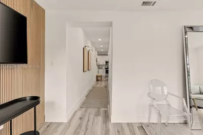 1237 NW 33rd Ave, Miami, FL 33125 - Photo 15