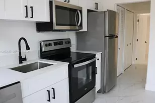 1237 NW 33rd Ave, Miami, FL 33125 - Photo 3