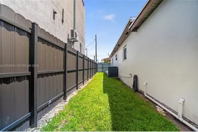 7151 SW 42nd St, Miami, FL 33155 - Photo 13