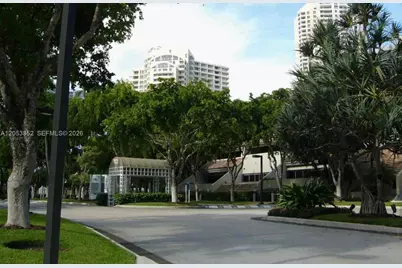 808 Brickell Key Dr #606, Miami, FL 33131 - Photo 13