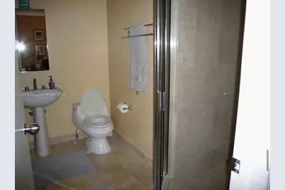 808 Brickell Key Dr #606, Miami, FL 33131 - Photo 9