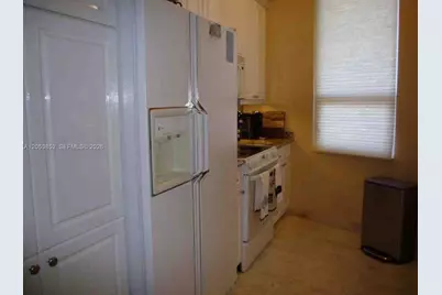 808 Brickell Key Dr #606, Miami, FL 33131 - Photo 5