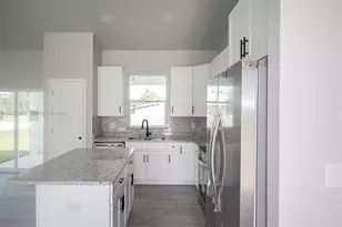 4200 Leaf Rd, Other City - In The State Of Florida, FL 33875 - Photo 3