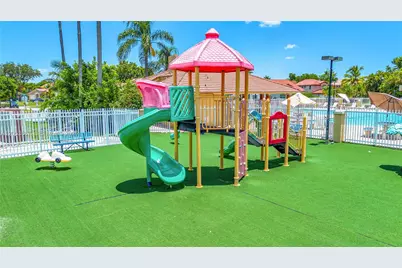 18625 NW 53rd Ave, Miami Gardens, FL 33055 - Photo 35