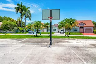18625 NW 53rd Ave, Miami Gardens, FL 33055 - Photo 33