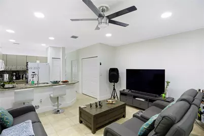 5701 NW 114th Ct #106, Doral, FL 33178 - Photo 5