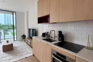 90 NE 32nd St, Miami, FL 33137 - Photo 7