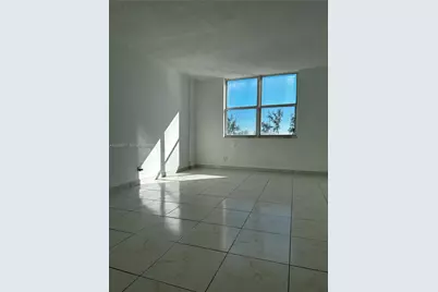 [Address not provided], North Miami Beach, FL 33160 - Photo 7