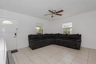 681 NE 1st Pl, Hialeah, FL 33010 - Photo 5