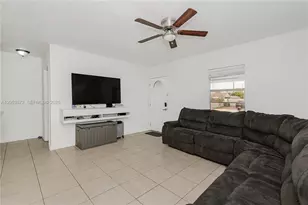681 NE 1st Pl, Hialeah, FL 33010 - Photo 5
