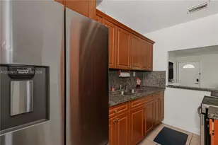 681 NE 1st Pl, Hialeah, FL 33010 - Photo 9