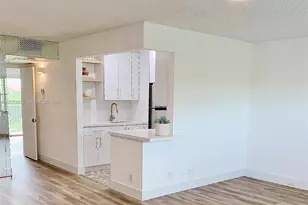 101 SW 132nd Way, Pembroke Pines, FL 33027 - Photo 5