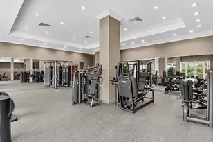 7000 Island Blvd, Aventura, FL 33160 - Photo 21