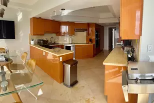 7000 Island Blvd, Aventura, FL 33160 - Photo 15