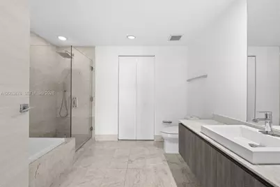 801 S Miami Ave #2002, Miami, FL 33130 - Photo 13