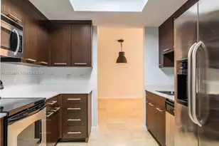 300 Majorca Ave, Coral Gables, FL 33134 - Photo 9