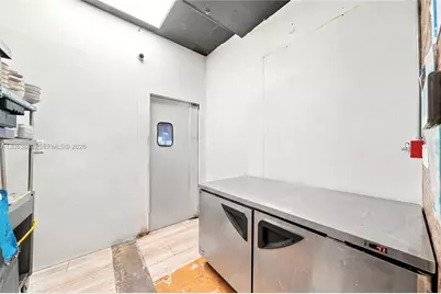 9457 SW 56th St, Miami, FL 33165 - Photo 27