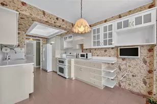 300 Three Islands Boulevard, Hallandale Beach, FL 33009 - Photo 9