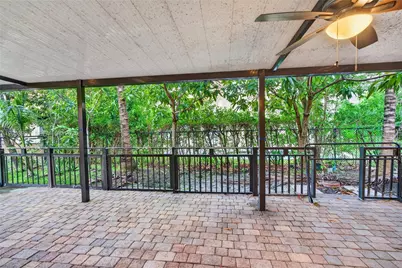 20623 NW 11th Ave, Miami Gardens, FL 33169 - Photo 9