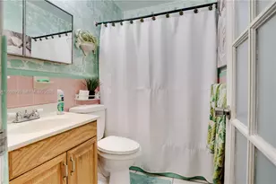 1135 NW 109th St, Miami, FL 33168 - Photo 5