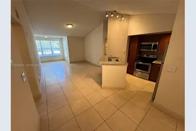 417 Vista Isles Dr #2324, Sunrise, FL 33325 - Photo 7