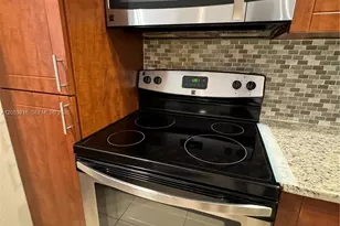 417 Vista Isles Dr, Sunrise, FL 33325 - Photo 9