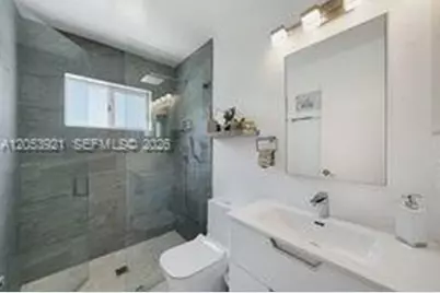 15431 SW 177th Ter, Miami, FL 33187 - Photo 9