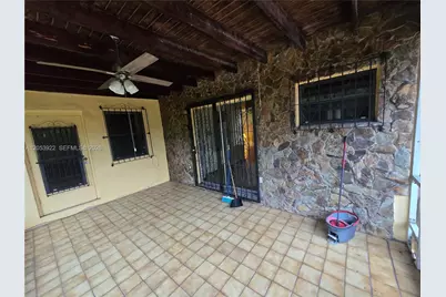 8920 SW 20th St, Miami, FL 33165 - Photo 13