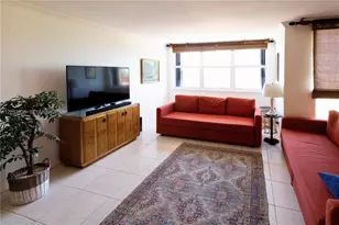 2555 Collins Ave, Miami Beach, FL 33140 - Photo 9