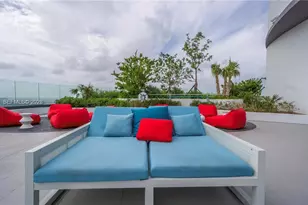 45 SW 9th St, Miami, FL 33130 - Photo 15