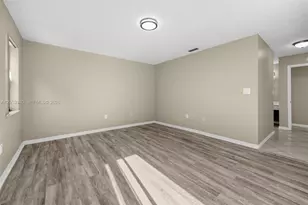 15600 Gauntlet Hall Manor, Davie, FL 33331 - Photo 17