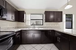 15600 Gauntlet Hall Manor, Davie, FL 33331 - Photo 5
