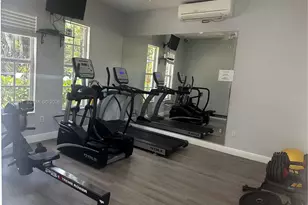 [Address not provided], West Palm Beach, FL 33417 - Photo 19