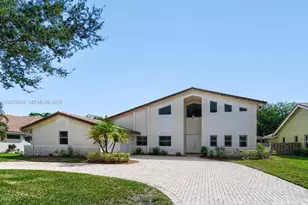 4433 NW 67th Ave, Coral Springs, FL 33067 - Photo 3