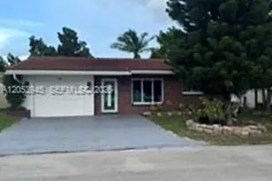 5802 NW 87th Way, Tamarac, FL 33321 - Photo 11