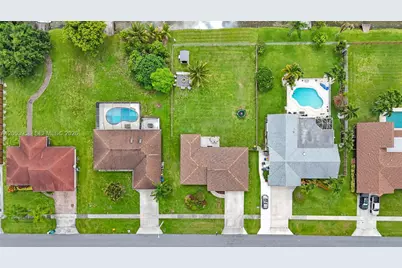 139 Galiano St, Royal Palm Beach, FL 33411 - Photo 9