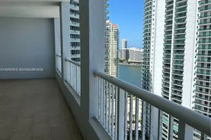 170 SE 14th St, Miami, FL 33131 - Photo 3