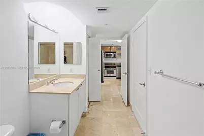 2101 Brickell Ave #1611, Miami, FL 33129 - Photo 23