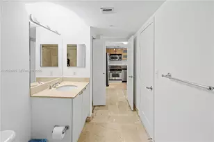 2101 Brickell Ave, Miami, FL 33129 - Photo 23