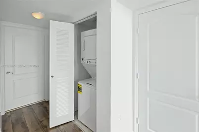 2101 Brickell Ave #1611, Miami, FL 33129 - Photo 19