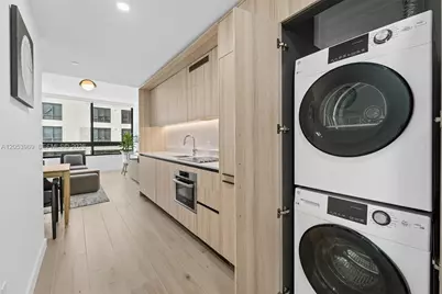 225 N Miami Ave #912, Miami, FL 33128 - Photo 5
