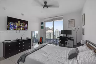 90 SW 3rd St, Miami, FL 33130 - Photo 11