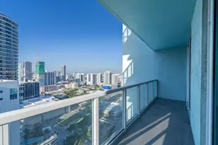 1900 N Bayshore Dr, Miami, FL 33132 - Photo 17