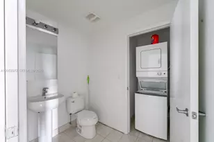 1900 N Bayshore Dr, Miami, FL 33132 - Photo 5