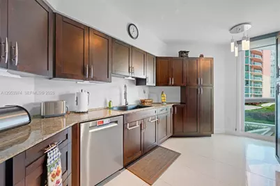 3370 Hidden Bay Dr #507, Aventura, FL 33180 - Photo 5